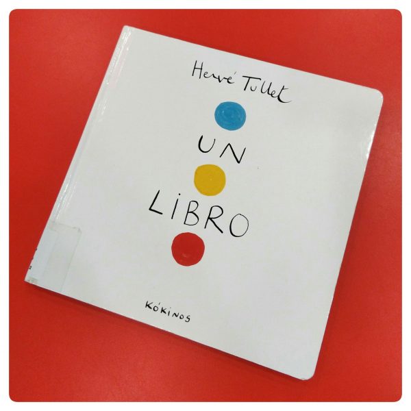 Un libro – Herve Tullet